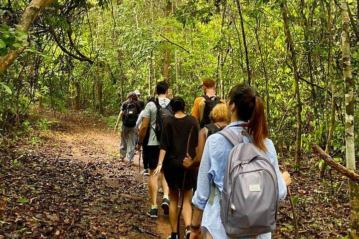 Wanderung zum Cat-Ba-Nationalpark, Dorf Viet Hai, Kajakfahren in der Lan-Ha-Bucht