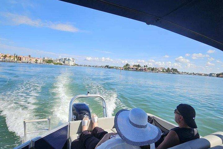 3 uur durende ponton privéboottocht
