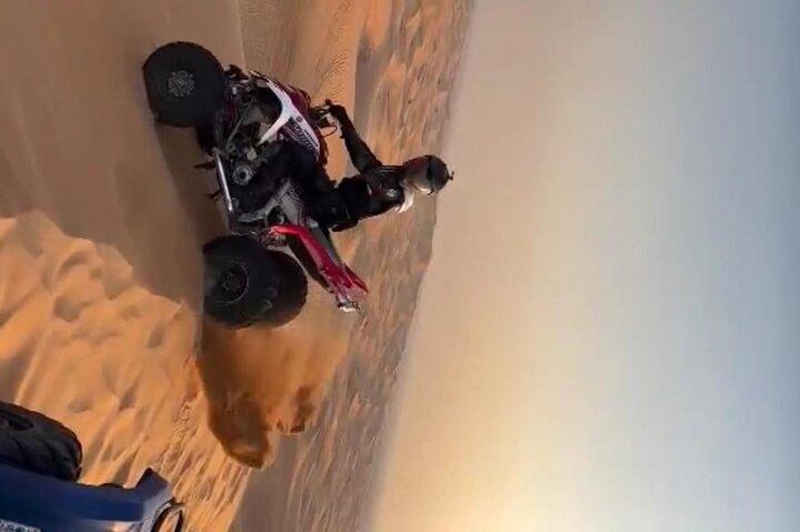 Soirée safari dans le désert avec buffet barbecue, balade à dos de chameau et spectacles arabes