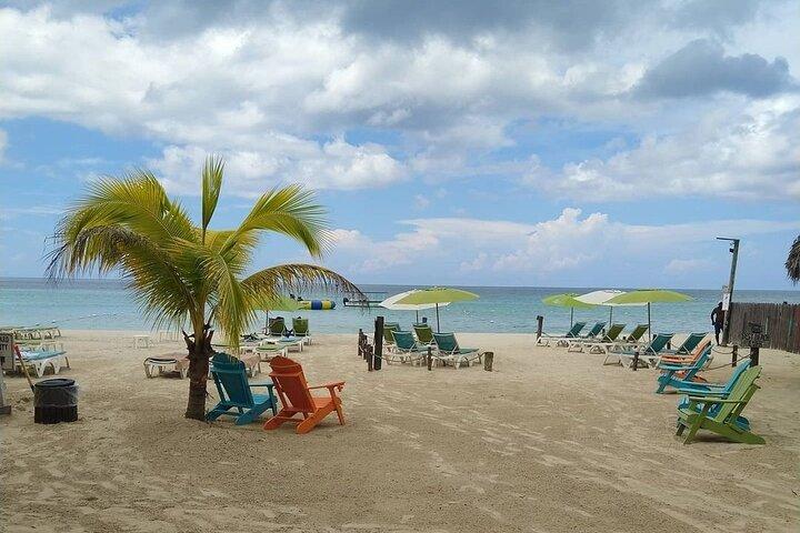 Negril 7 Mile Beach und Rick's Cafe Tagestour von Montego Bay