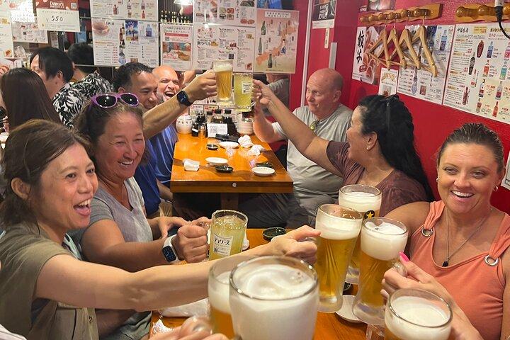 東京ローカルフードツアー：麺類、串焼き、餃子、スイーツ