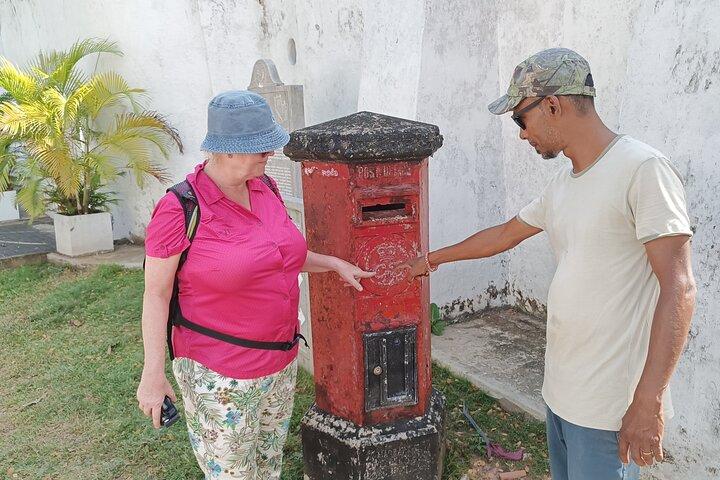 Galle Fort Rundgang mit einem Bewohner