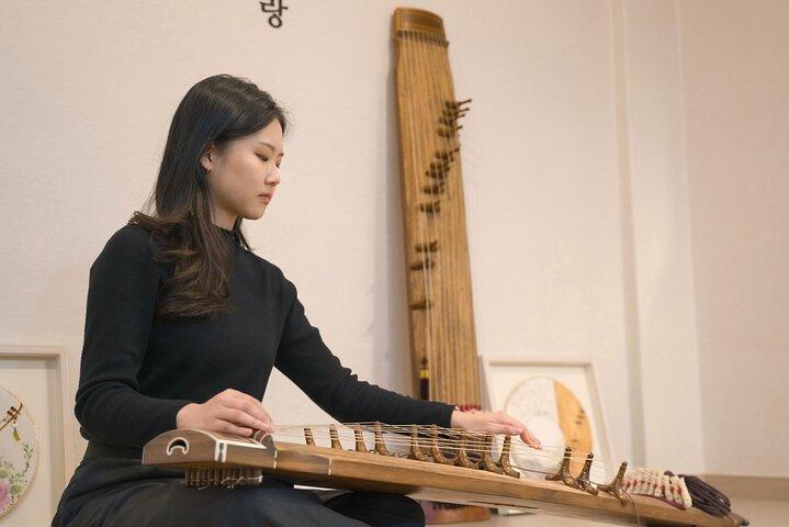 Aprenda os instrumentos tradicionais coreanos Haegeum e Gayageum