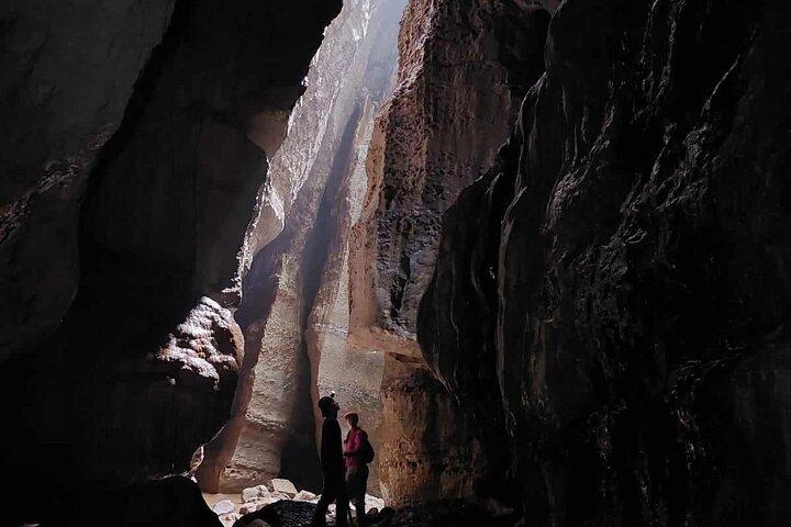 Höhle des Tayos | Speläologie | Geheimnisvolle Höhlen | Lichtschächte | Puyo