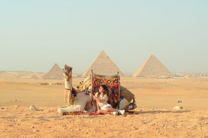 Sharm El Sheikh: excursión de un día a las pirámides y el museo en autobús con almuerzo