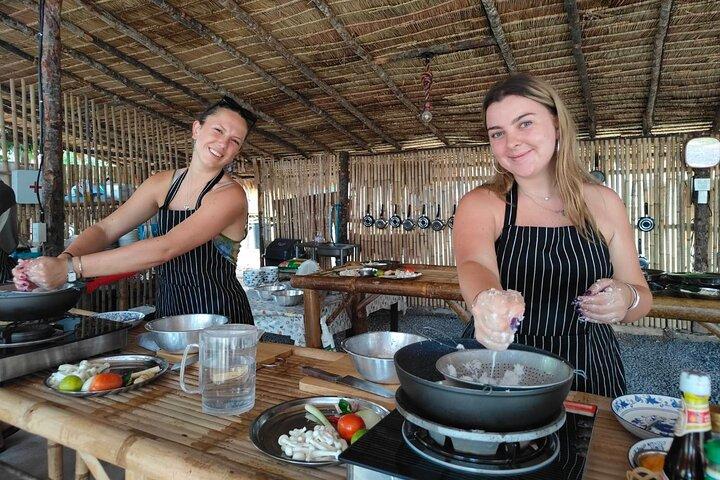 Thai Cuisine Masterclass Daily Rotating Menu från Koh Samui