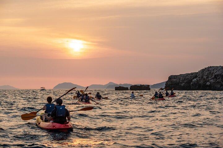 Dubrovnik: Sunset Kayak & Schnorcheltour mit Wein & Wasser