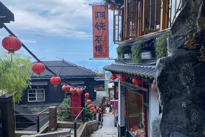 Small-Group: Yehliu, Jiufen & Pingxi dagstur fra Taipei