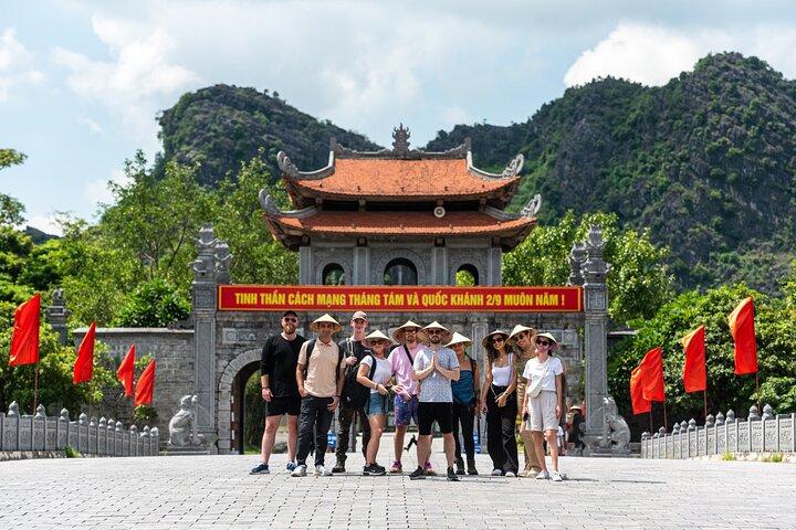 Mehrtägige Tour nach Ninh Binh und Halong ab Hanoi