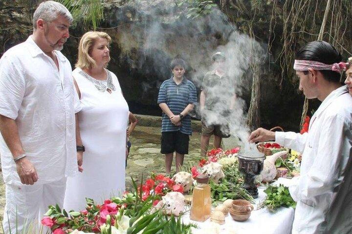 Temazcal Mayan Ritual Tour och Cenote Simning med Yucatecan-middag