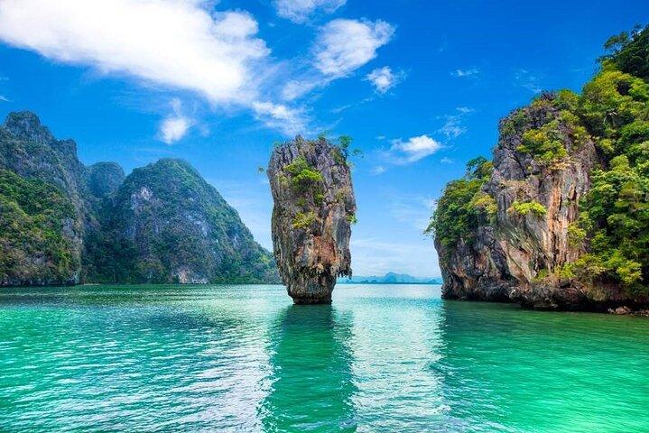 Excursão de barco em Phang Nga Bay com canoagem