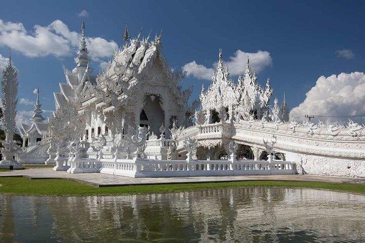 Från Chiang Rai: 3 tempel, rundtur i den gyllene triangeln, teplantage