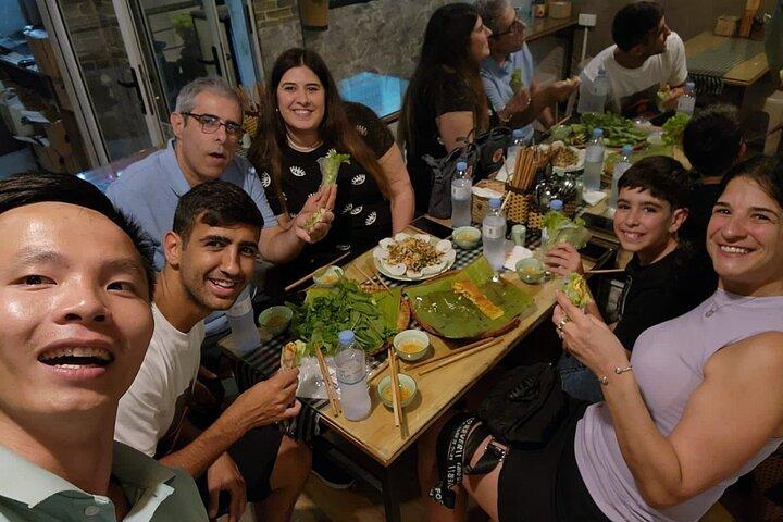 Privat Hanoi Street Food Tour med lokale delikatesser