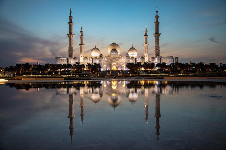 Abu Dhabi Tour - Een reis door geschiedenis, cultuur en luxe
