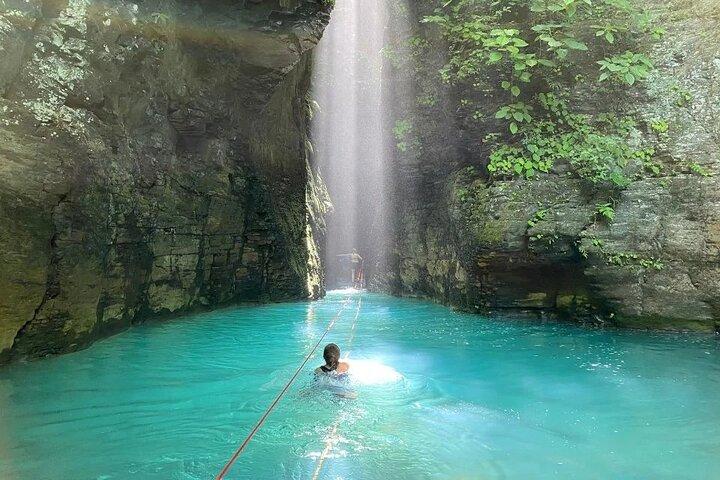 Cascata La Leona Visita guidata con pranzo e trasporto