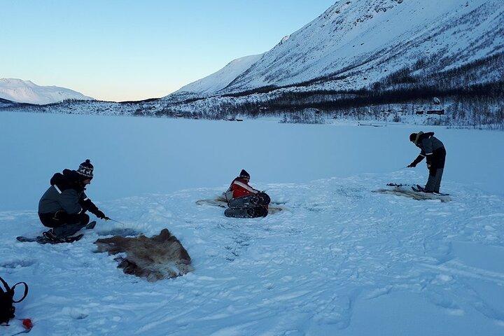 Sjursnes Arktisches Eisfischen-Abenteuer ab Tromsø