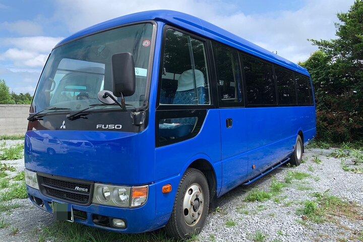 Private Transfer New Chitose to Niseko Hirafu by Mini/Medium bus