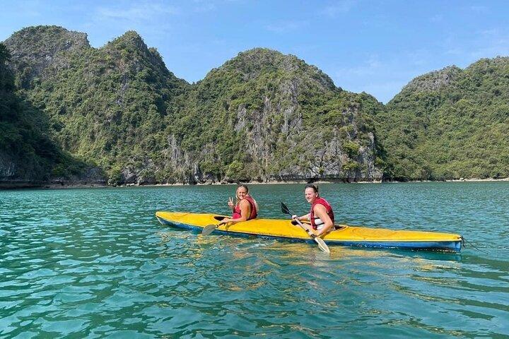 Oplev Viet Hai Village på cykel og kajak i Cat Ba Archipelago