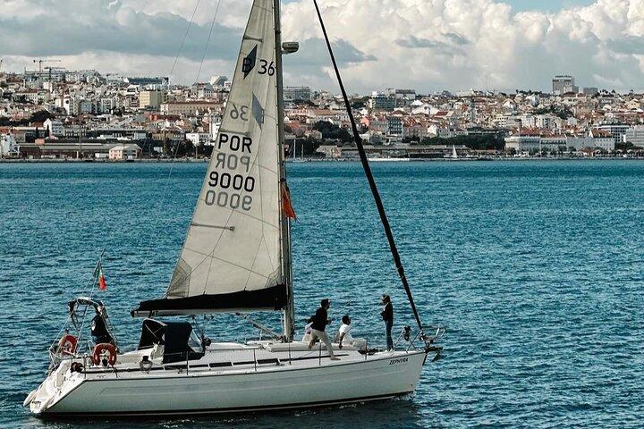 Sailboat Excursion along the Magnificent Tagus River