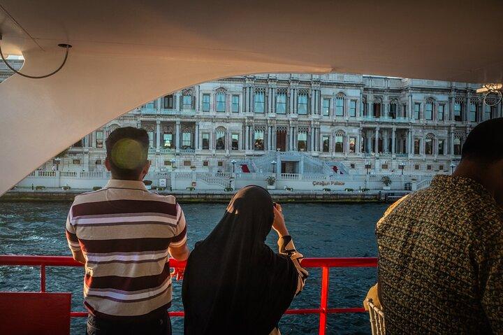 Tour en barco por el Bósforo en Estambul