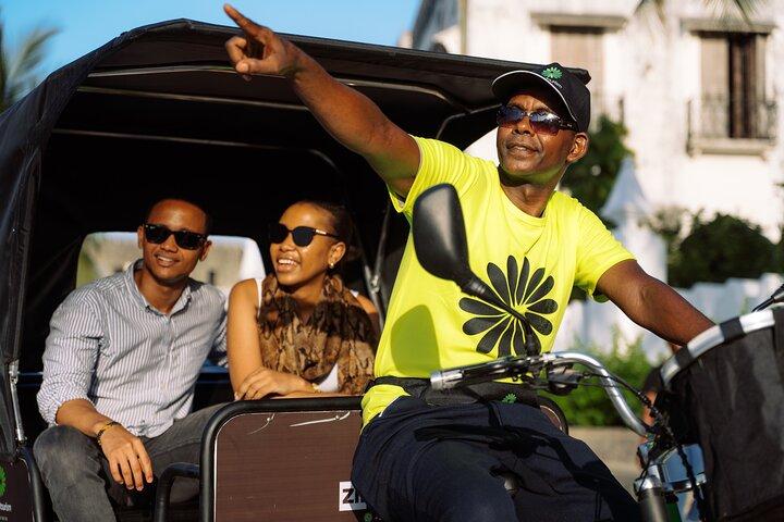 Visite privée en pousse-pousse électrique à Zanzibar