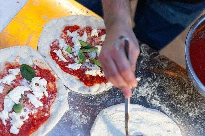 トスカーナで少人数で手作りピザ料理教室