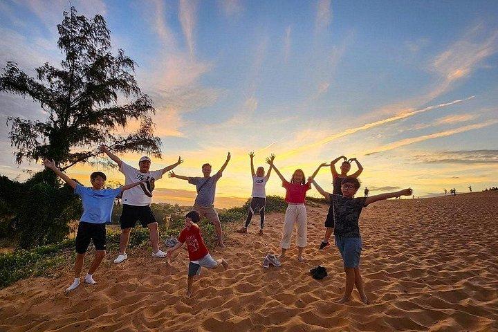 ムイネーの夕日を眺める：ホーチミンからの壮大な旅