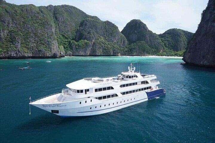 Escapada a las islas Phi Phi: Ferry con almuerzo