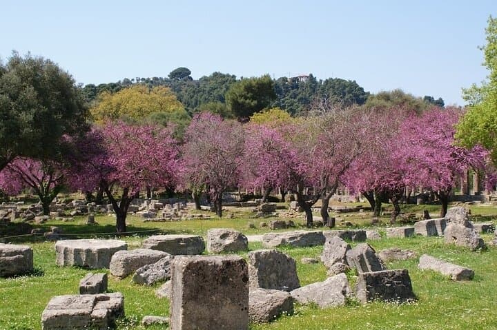 Corinth Canal and Ancient Olympia Private Trip from Athens