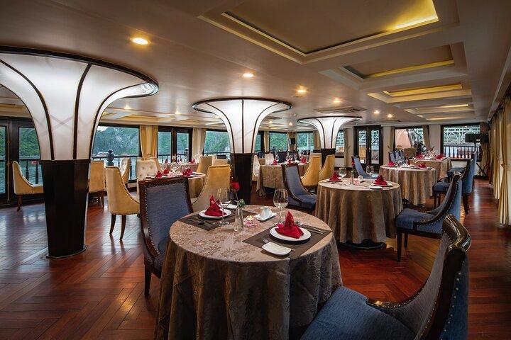 Hanoi: 2-Dage Halong Bay Luxury Escape på Alisa Premier Cruise