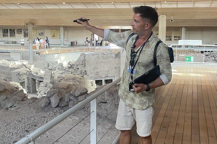 Visita guiada privada a Akrotiri con un arqueólogo