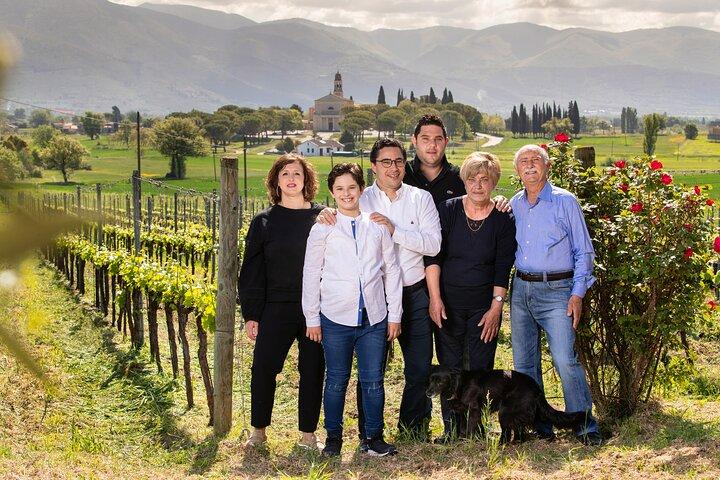 Visita guiada à vinícola e degustação privada em Montefalco