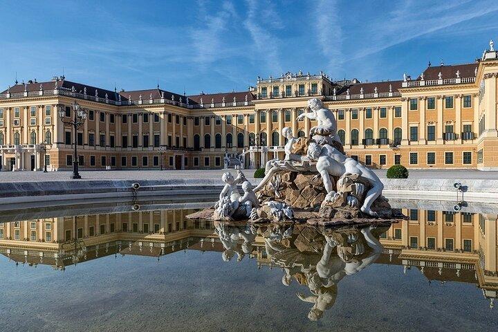 ベスト オブ ウィーン パス: シェーンブルン、ベルヴェデーレ宮殿、ビッグ バス & クルーズ