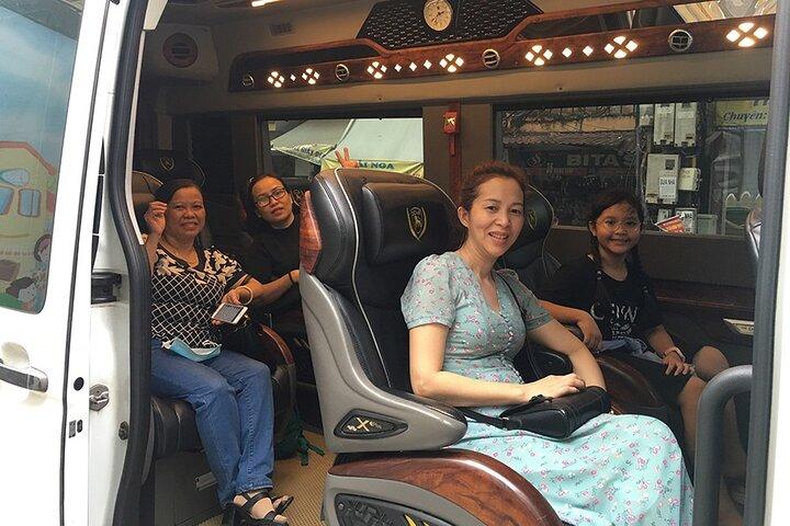 Hanoi nach Sapa oder Rücktransfer im Luxuslimousinenbus