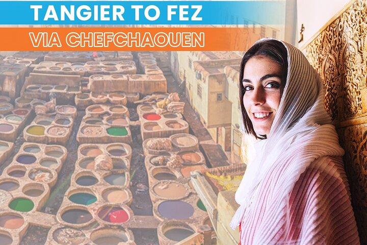 Da Tangeri a Fez: trasferimento privato su misura con un tour di Chefchaouen
