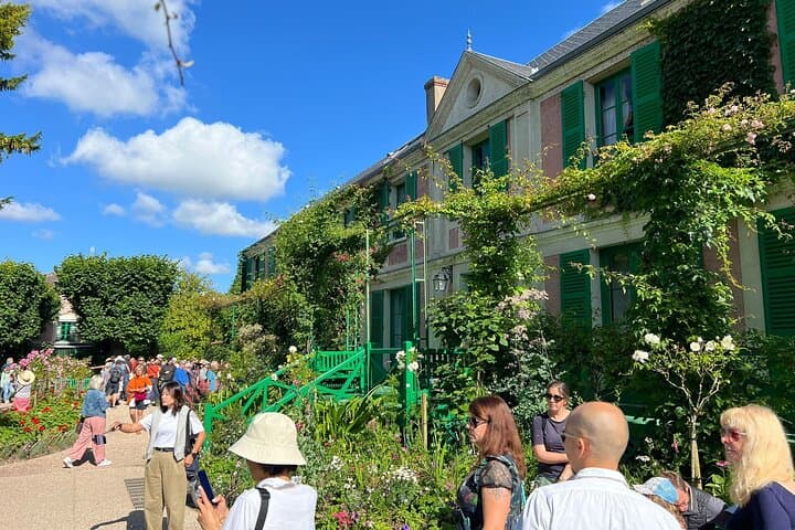 Giverny Monet House Half Day Private Tour from Paris
