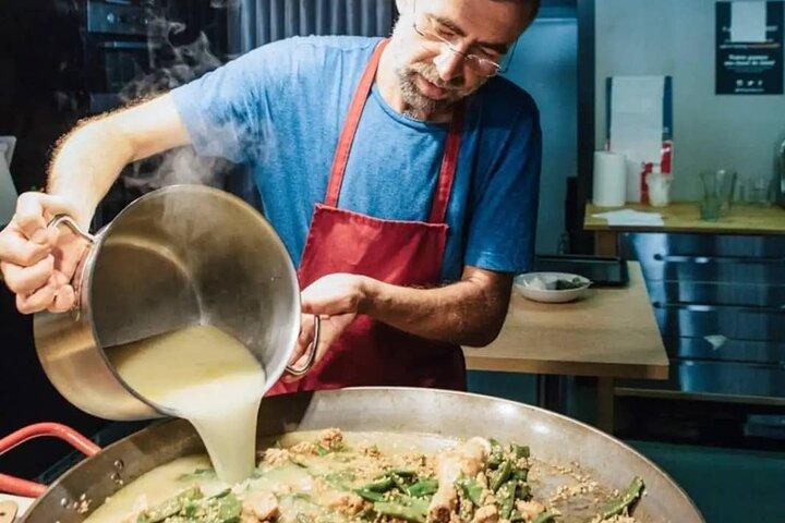 Paella Maestro ai frutti di mare con Tapas e Sangria
