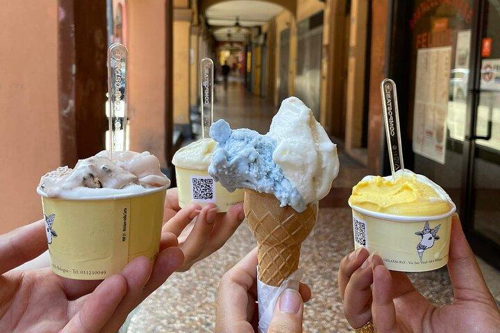 Visite de Gelato Crawl Bologne: Découvrez la capitale alimentaire italienne d'une nouvelle manière
