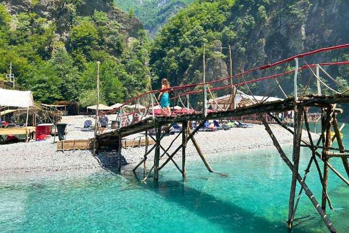 Entdecken Sie das Thailand Europas auf dieser Tour von Tirana Durres zum Shala-Fluss