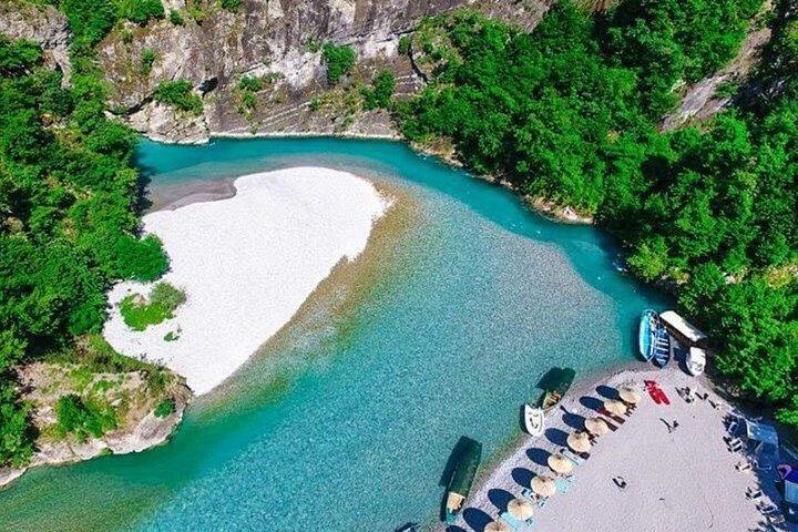 Entdecken Sie das Thailand Europas auf dieser Tour von Tirana Durres zum Shala-Fluss