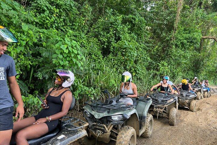 Rafting en bambou, VTT et Ricks Café en Jamaïque