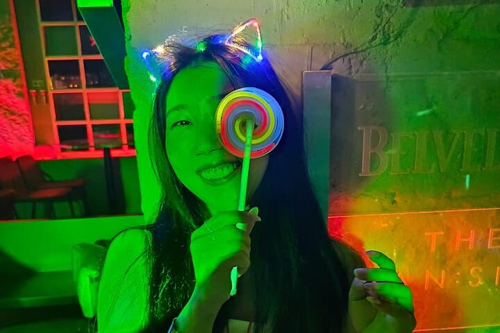 Seoul: Itaewon Premium Pub Crawl with VIP Bottle Service