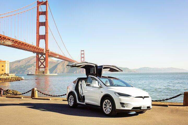 Privétour door San Francisco met een luxe Tesla