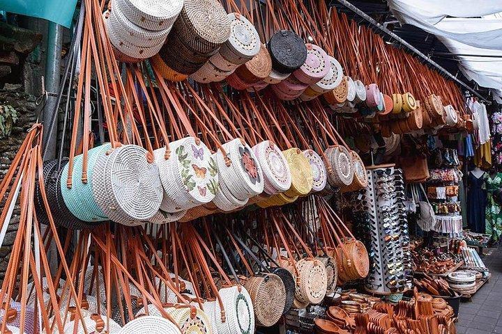 ウブドのモンキー フォレスト、寺院、滝、棚田ツアー