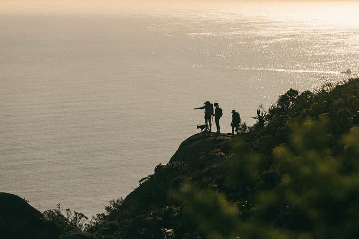Lion’s Head Sunrise Guided Hike – Fresh Coffee & 360° Views