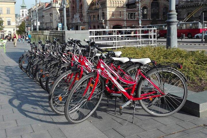 Budapes Grand Sightseeing Bike Tour