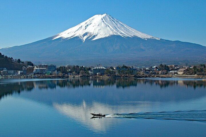 Mt. Fuji Luxury Getaway og Hakone Adventure med privat bil
