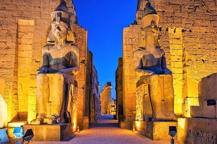 Crociera sul Nilo da Assuan a Luxor 5 giorni con Abu Simbel