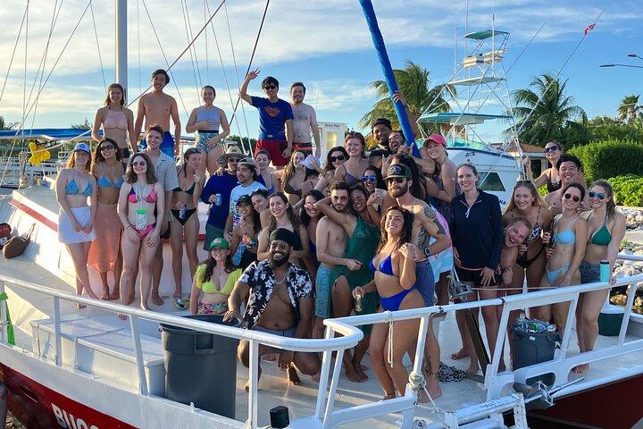 Tour privato in catamarano di 4 ore