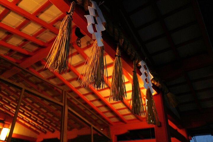 Excursión a pie nocturno Fushimi Inari de Kioto